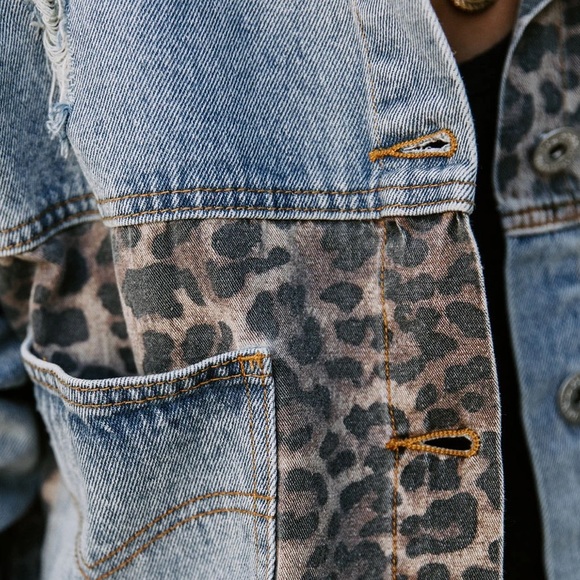 NWT POL Leopard Print Patchwork Denim Jean Jacket - Picture 4 of 8